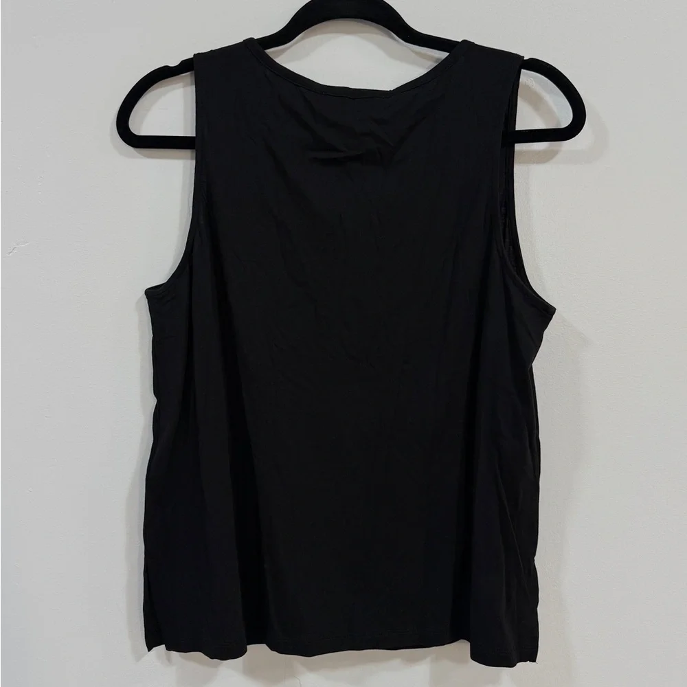 MICHAEL Michael Kors $78 NWT Black Sleeveless Shell with gold chain - Picture 2 of 6